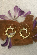 Spiral Brass Earrings/Bucklace d'oreille Laiton Lotus/ Boho Earrings/ Tribal Jewelry/ Gypsy Hoop Earrings/ Ethnic Earrings/ Laboho/ Belly